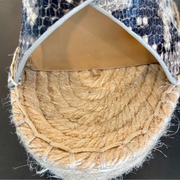 Marc Fisher Wedges
Espadrille Snake Print Leather
Platform Mlalenni - Picture 9 of 12